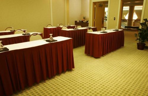 Orlando Hotel | The Florida Hotel & Conference Center in the Florida Mall