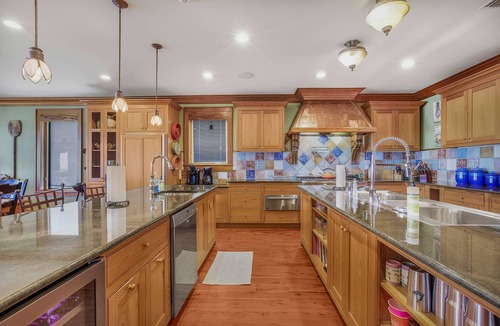 Orange Beach House | The Gayosa House 9BR Beachfront Oasis with Private Pool Hot Tub