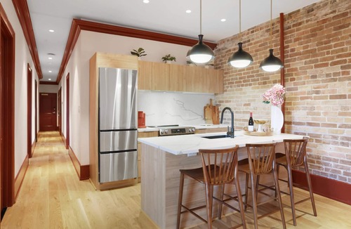 Faubourg Lafayette Hotel | The Gisele: 4BR/3BA for 8 | Pool + Streetcar Stop