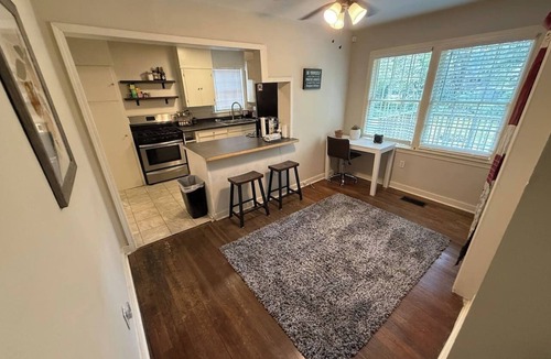 Fondren House | The Gold House in North Fondren