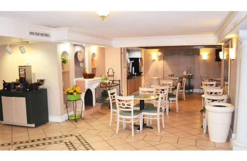 Texarkana Hotel | The Grand by Capital O Texarkana I-30