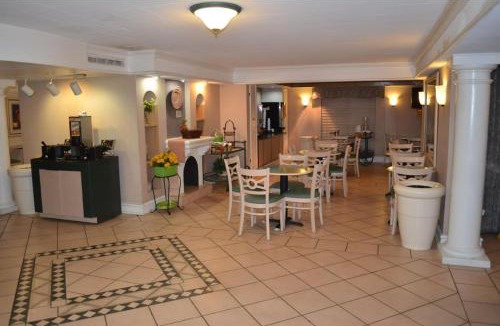 Texarkana Hotel | The Grand by Capital O Texarkana I-30