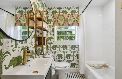 Pass Christian Cottage | The Guest House is Lovely Beach Cottage, in the heart of Pass Christian.