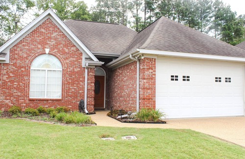 Starkville House | The Happy Hideaway - Gameday Haven