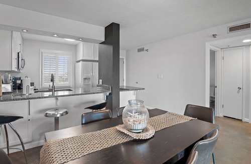 Holiday Isle Condo | The Islander 514 Million-dollar views! Complimentary Beach (Seasonally) & WD