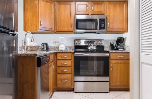 Holiday Isle Condo | The Islander 717 Don't Worry Beach Happy! Free Beach Service - Heated Pool