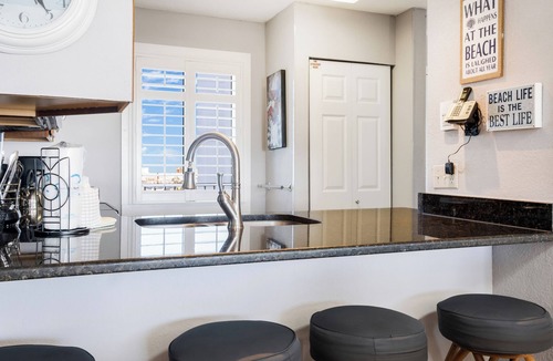 Holiday Isle Condo | The Islander 718- Winter Months Available - Contact Us to Book