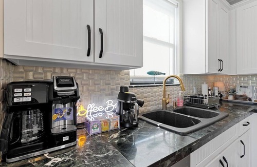 Clear Lake Shores House | The Kipp House! Luxury home walking distance to Boardwalk!