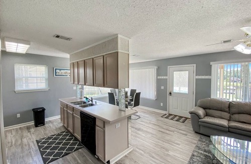 Brent House | The Lakehouse - Pool & Lakefront!