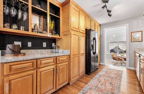 Biloxi House | The Lemonade Stand - the PERFECT location in Ocean Springs. Walk to downtown!