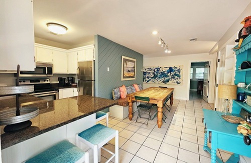 Santa Rosa Beach Cottage | The Lighthouse at Blue Mountain Beach - e-bike included