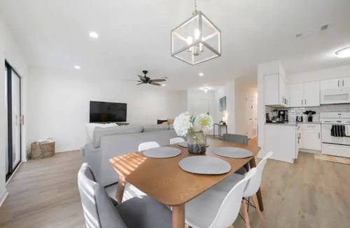 Ocean City House | The Lost Lobster - 10 Min from the beach - Renovated - 2BR/2BA