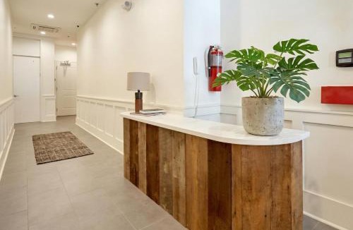 Central Business District Hotel | The Louie Hotel New Orleans, Belvilla District 6 Formerly Sonder