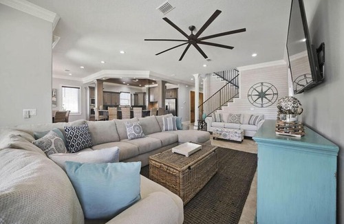 Crystal Beach House | The Luke House by Five Star Properties