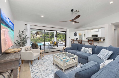East Naples House | THE MARQUEE OF NAPLES-3BD-2BA W HEATED SALTWATER POOL +1 773-443-7832