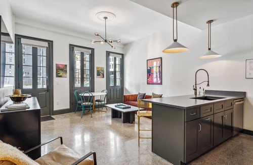 Central Business District Apartment | The Mary Beth Hotel & Gallery