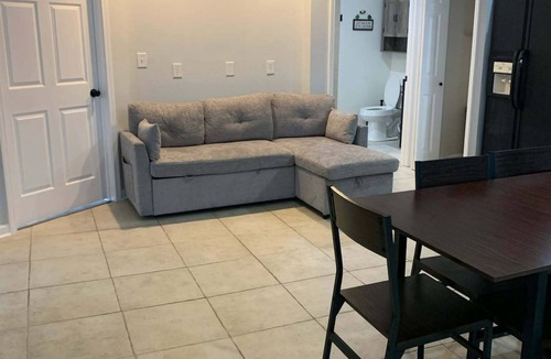 Navarre Cottage | The Navarre Nook at The Spires - Near Navarre Beach & Pier
