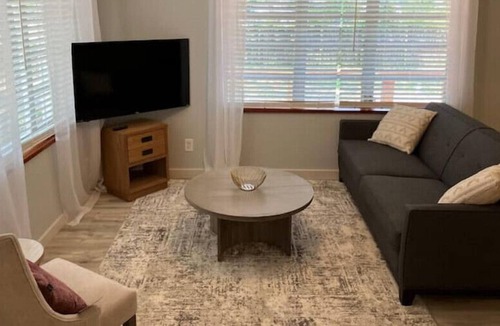 Niceville House | The Niceville Wharf