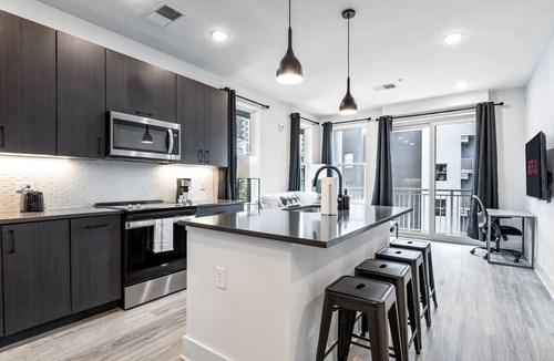Channel District Apartment | The Perfect 2BD in Channelside District!