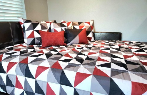 Parker Apartment | The Pilot's Den a Complete Retro Studio