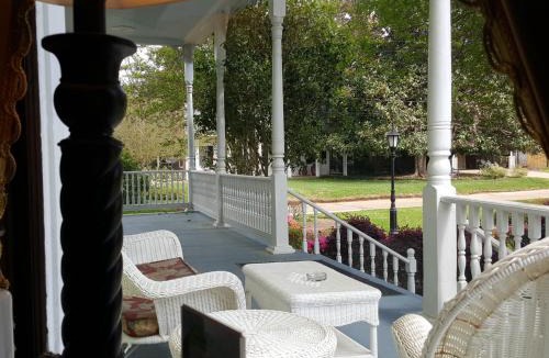 Natchitoches Bed & Breakfast | The Queen Anne Bed & Breakfast