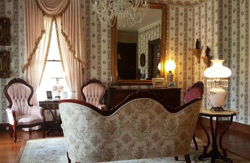 Natchitoches Bed & Breakfast | The Queen Anne Bed & Breakfast