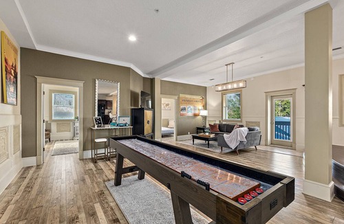 Lincolnville Condo | The Ray - Penthouse Suite - Rooftop View