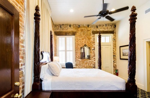 Natchez Hotel | The River Walk Inn - Room 805