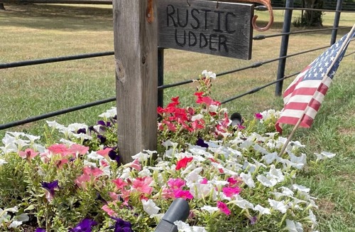 Bokchito House | The Rustic Udder-3 Queen 2 Twin/1 bath 15 min to Choctaw Casino