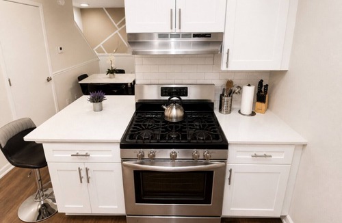 Shannon Apartment | The Sage Retreat | Hoover Designer Stay