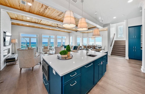 Hollywood Beach House | "The Sandcastle" Perfect Family Beachfront Vacation w/Private Pool & Game Room!