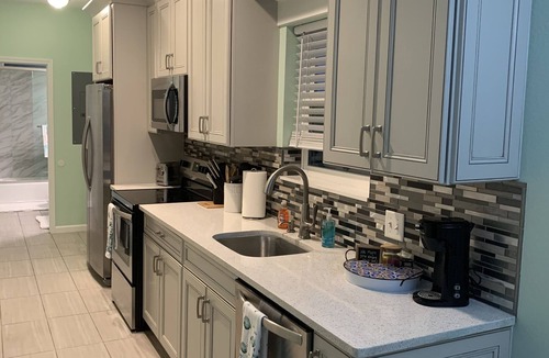 Mexico Beach Cottage | The Shipwreck Cottage is your beach vacation spot!