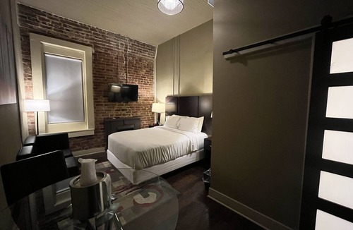 Greenville Hotel | The Skylight