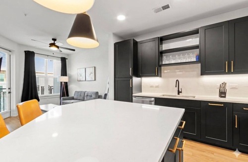 North Hyde Park Apartment | The Spacious 1BD | Close to Raymond James Stadium