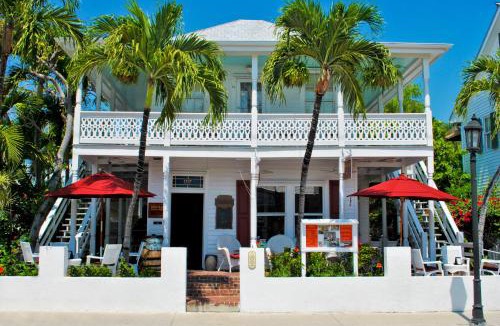 Uptown - Upper Duval Bed & Breakfast | The Speakeasy Inn and Rum Bar