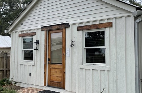 Folsom Apartment | The Stables at Giddy Up Folsom Western A