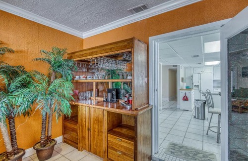 Silver Sands Beach House | The Surfer