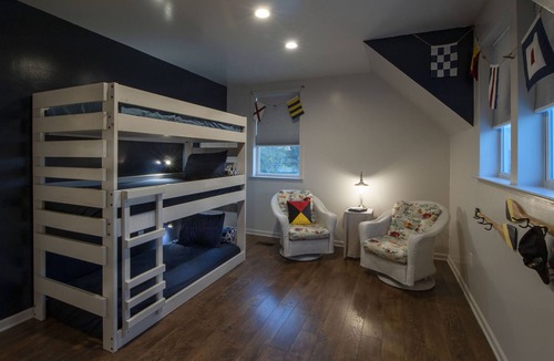 Bay St Louis Cottage | THE TREE HOUSE RETREAT! sleeps 10