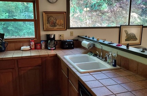 Ocean Springs Cottage | The Turtle House: A Hidden Getaway In Old Ocean Springs