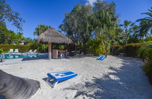 Sugarloaf Key House | The Villa of Pelico Palms