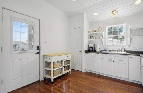 Bay St Louis Cottage | The Weekender cottage with GOLF CART in Old Town!