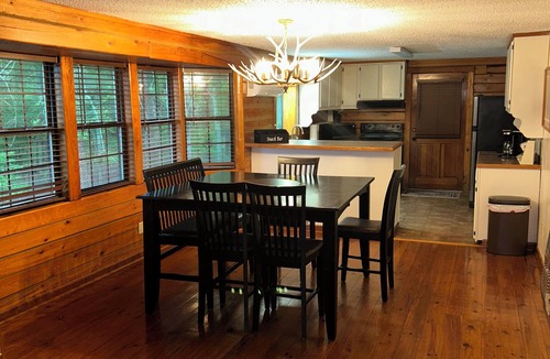 De Valls Bluff Cabin | The White River Hideaway