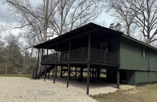 Fluker House | The Woods Camp w/waterfront view on the River! WIFI & Pet Friendly!