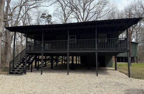 Fluker House | The Woods Camp w/waterfront view on the River! WIFI & Pet Friendly!