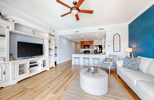 Upper Grand Lagoon Condo | Third Floor Condo with Shared Pool & Hot Tub, Bay View, and High-Speed WiFi