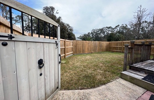 Ono Island House | This house is a 2 bedroom(s), 1 bathrooms, located in Pensacola, FL.