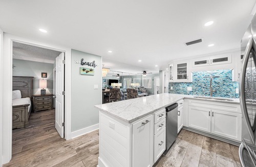 Holiday Isle Condo | This IS the beach life! Stunning Ocean views and elegantly remodeled (518)