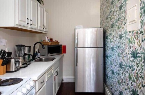 Old Town Condo | Three Duval Street Suites w parking and pool