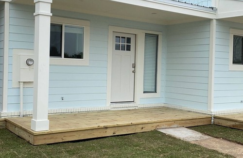 Gulf Vista House | 🌞 Three Large Beach Townhomes - Sleeps 24! 🤿 Private Pool⚓3 Free Golf Carts 🌊