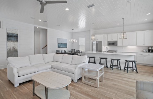 Emerald Waters Village House | Tidal Time Estate Sleeps 16 Private Pool Game Room Near Beach
